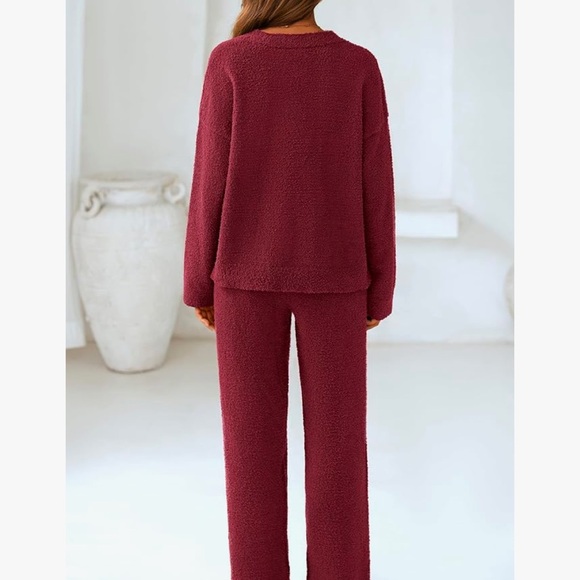 Burgundy  teddy Knit Two-Piece Set - Picture 2 of 8